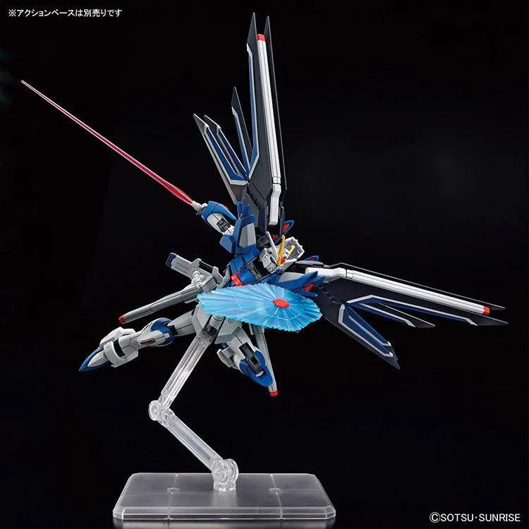 Gundam Model Kit - HG Rising Freedom Gundam 1/144 - Doki Doki Land