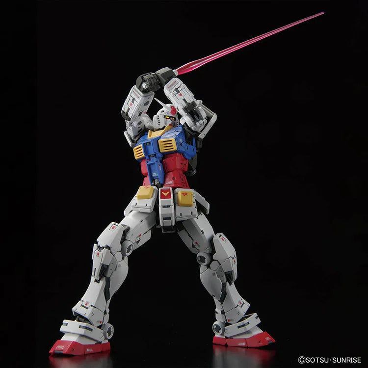 Gundam Model Kit - RG #40 RX-78-2 Ver.2.0 1/144