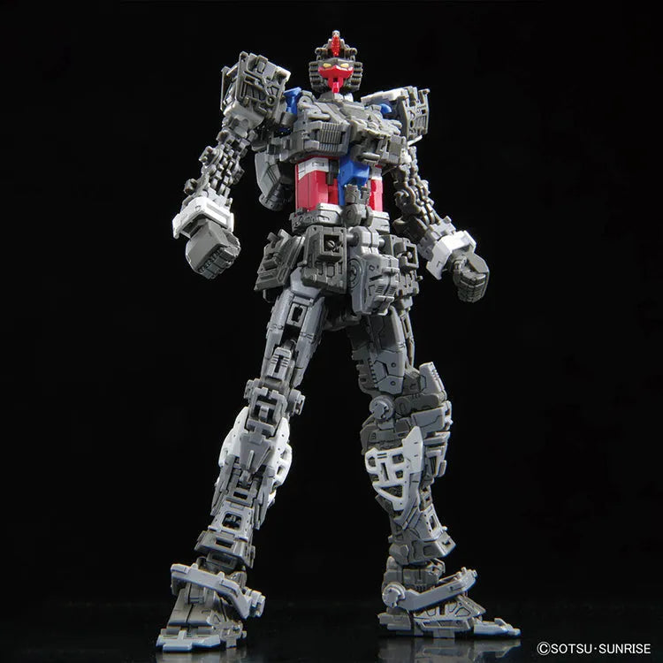 Gundam Model Kit - RG #40 RX-78-2 Ver.2.0 1/144