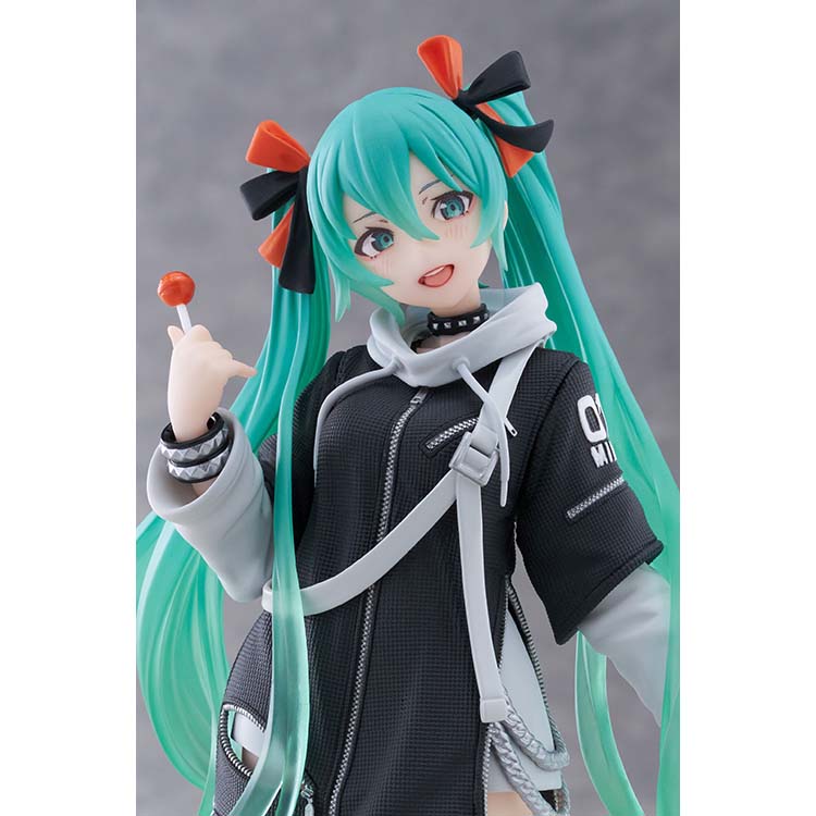 Hatsune Miku Fashion Punk Ver. by Taito