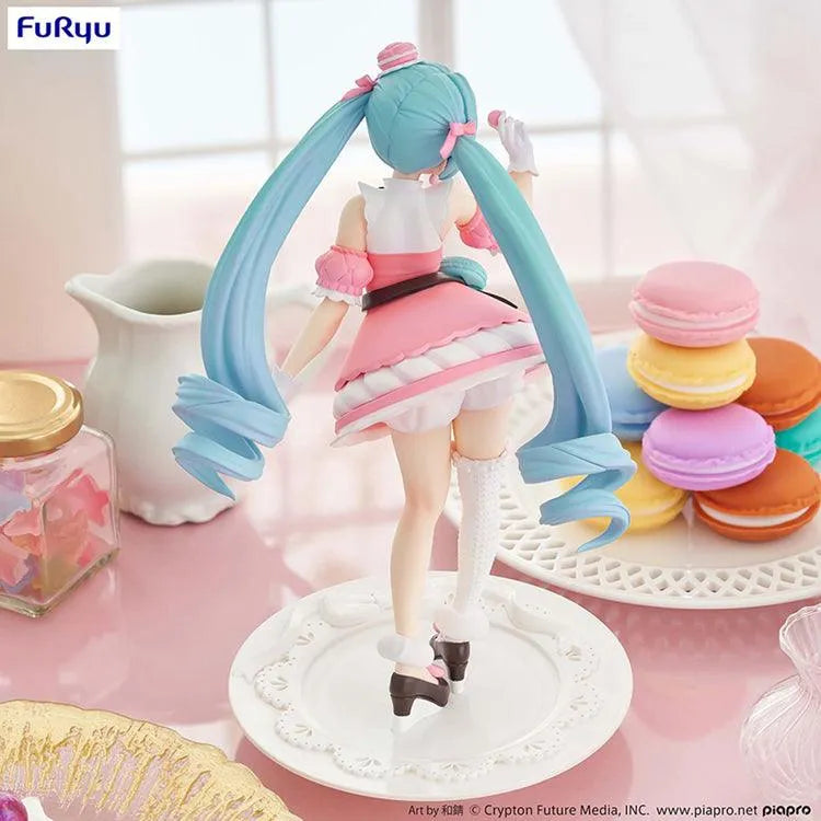 Hatsune Miku SweetSweets Figure - Macaroon - Doki Doki Land