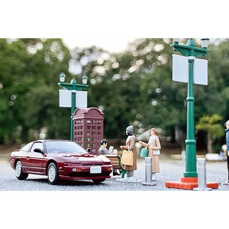 Vintage Diocolle 64 Scale Figure - #09a Car Snap Holiday Street 1/64 - Doki Doki Land