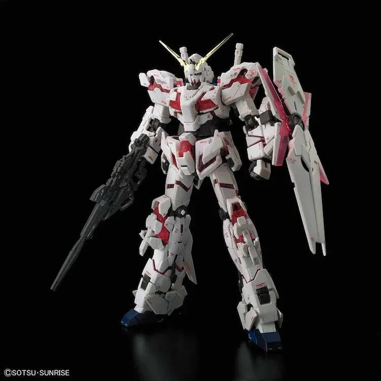 “Gundam" RG Model Kit - 025 Unicorn Gundam 1/144