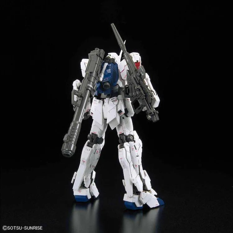 “Gundam" RG Model Kit - 025 Unicorn Gundam 1/144