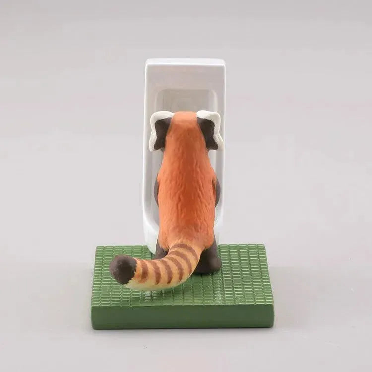 miniQ Miniature Cube - Sato Kunio's Animal Bathroom Break Series 3 - Doki Doki Land