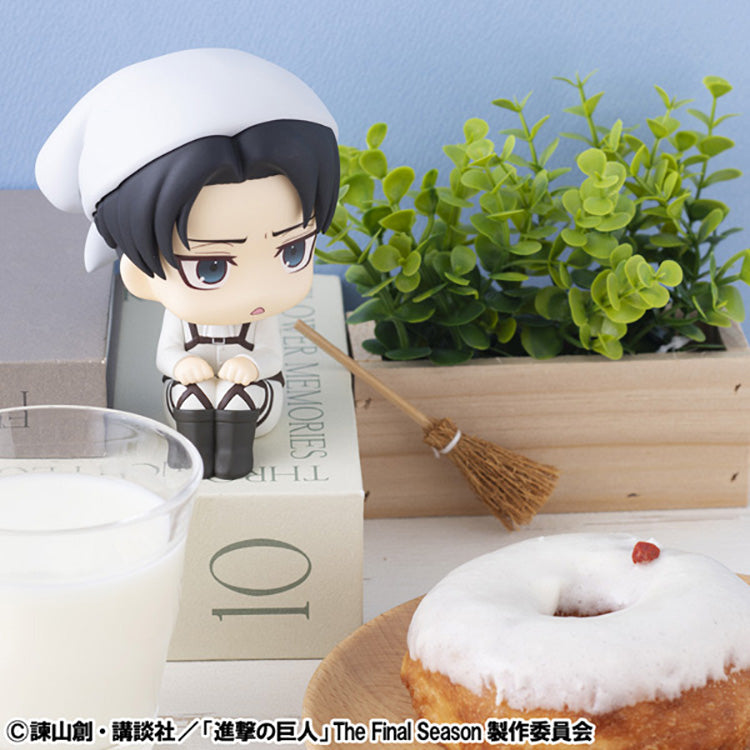 Attack on Titan Look Up - Levi Cleaning Ver.