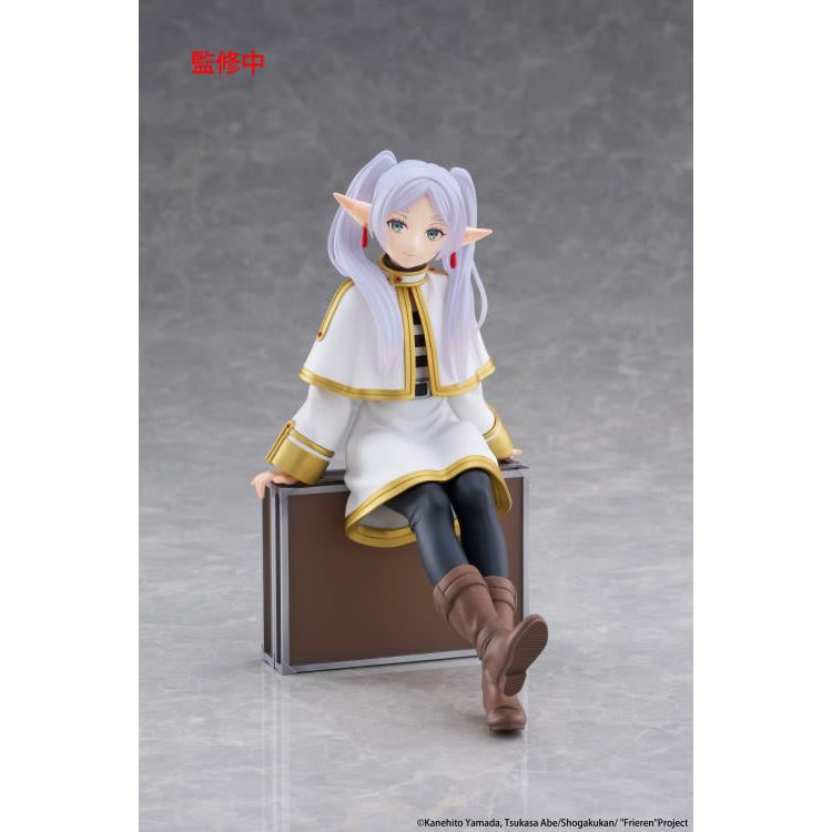 Frieren Beyond Journey’s End Desktop Cute Frieren Trunk Case Ver figure by Taito sitting on her trunk in classic outfit