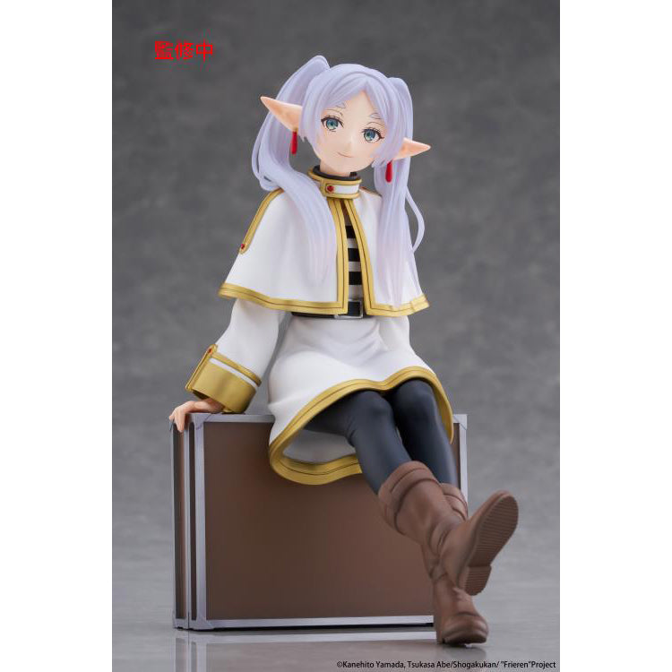 Frieren Beyond Journey’s End Desktop Cute Frieren Trunk Case Ver figure by Taito sitting on her trunk in classic outfit