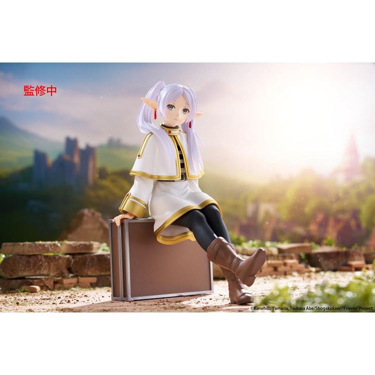 Frieren Beyond Journey’s End Desktop Cute Frieren Trunk Case Ver figure by Taito sitting on her trunk in classic outfit