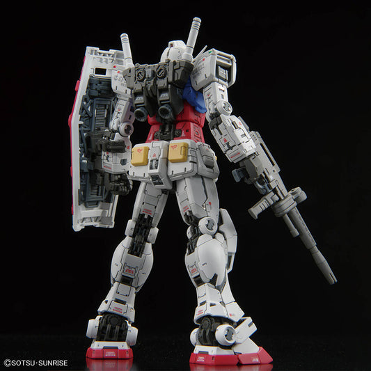 Gundam Model Kit - RG #40 RX-78-2 Ver.2.0 1/144