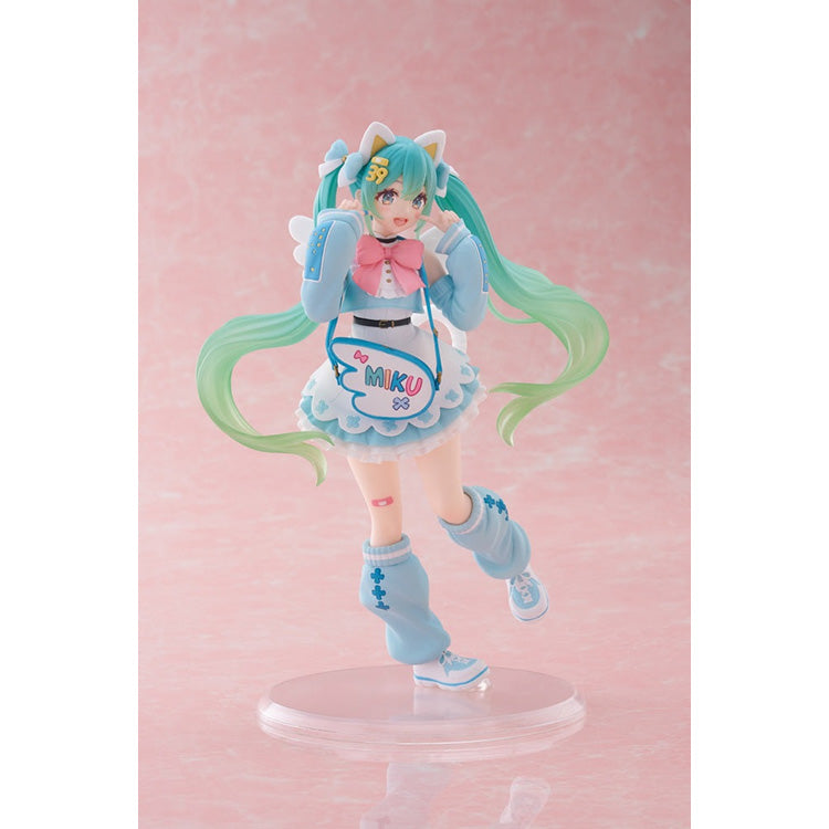 Wide front shot of the Taito Fashion line Hatsune Miku figure posing with fingers to her cheeks in a cute, "fancy" aesthetic.