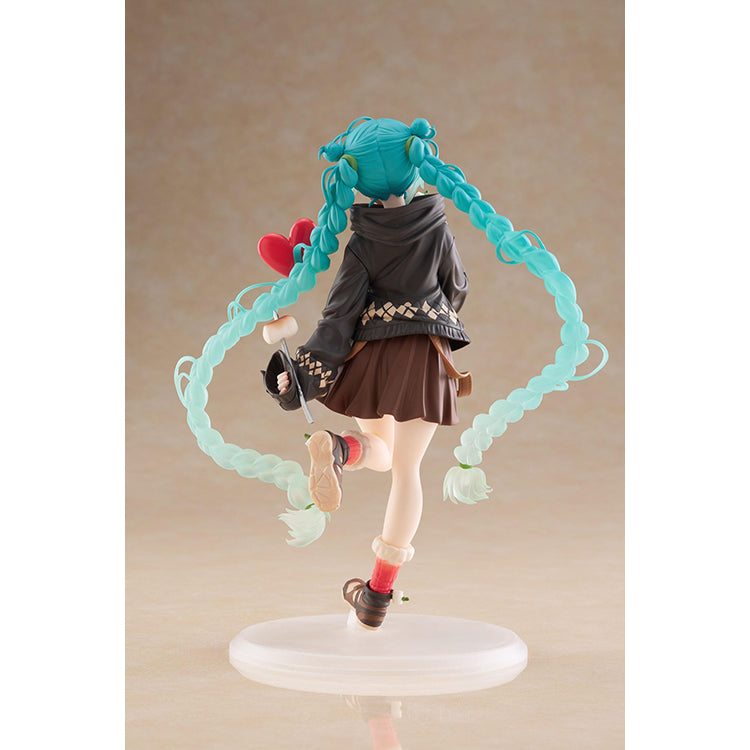 Taito Hatsune Miku Fashion Outdoor prize figure, back view showing long turquoise braids