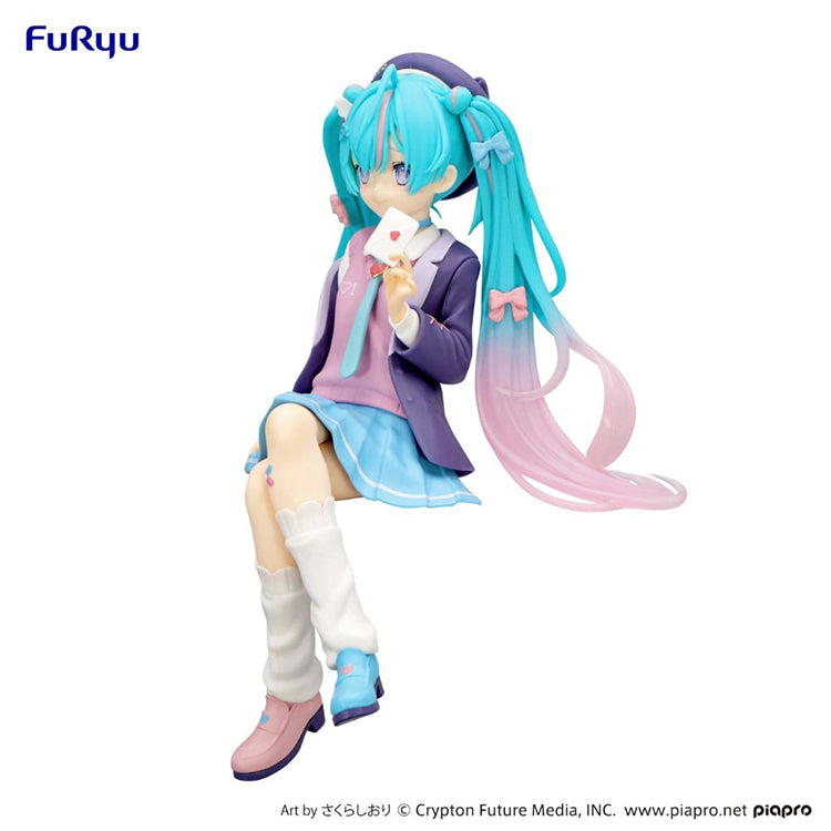 Hatsune Miku Love Blazer Navy Color Noodle Stopper figure in sitting pose with detailed twin tails and navy outfit.