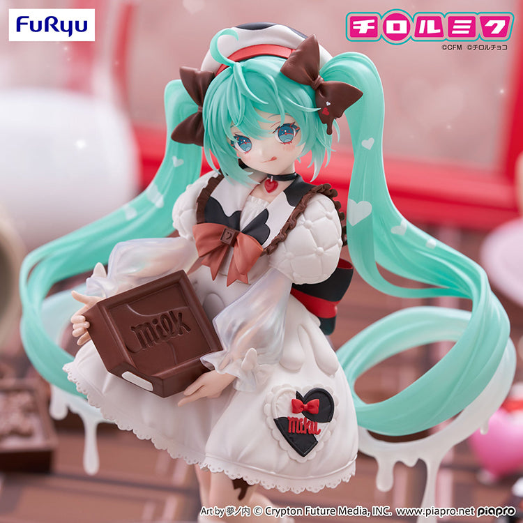 FuRyu Trio-Try-iT Hatsune Miku Milk Version figure holding a TIROL CHOCO bar with cow-print beret and teal twin-tails.