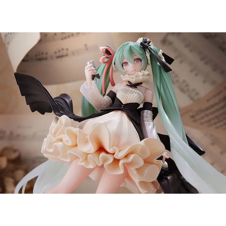 Hatsune Miku AMP Figure - Vocaloid Hatsune Miku Latidos 2022 Ver. - Doki Doki Land 