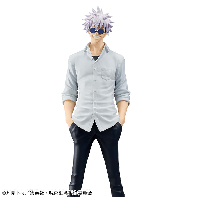 Satoru Gojo King of Artist Figure from Jujutsu Kaisen, featuring Gojo in his Jujutsu High uniform with rolled-up sleeves and detailed sculpting by Banpresto.