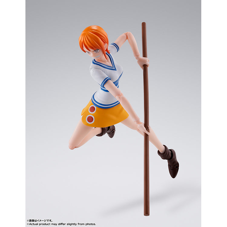 One Piece S.H.Figuarts Nami -Romance Dawn-