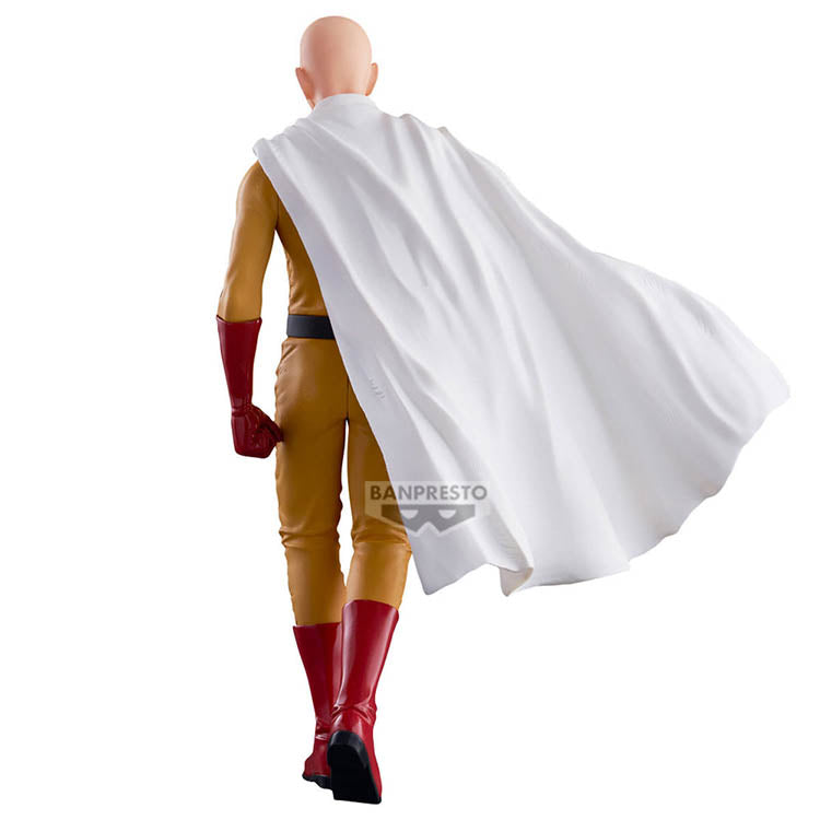 Grandista 27 cm Saitama figure from One Punch Man featuring serious-mode expression and dynamic battle-ready pose.