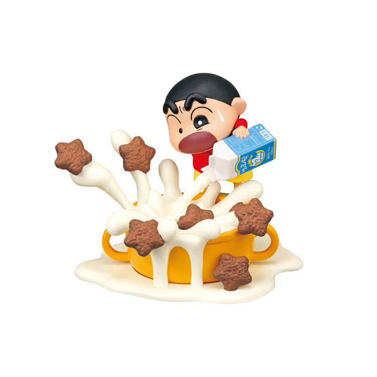 Crayon Shin-chan “Helping with Cooking!” miniature figures showing Shin-chan in various kitchen action scenes with dynamic food motion.