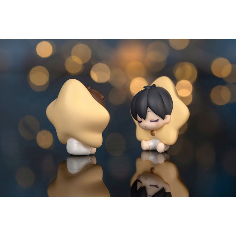 Daomu Biji Gourmet Dream Mini Q figures featuring Wu Xie, Zhang Qiling and characters sleeping on cookie, toast, and coconut dessert bases