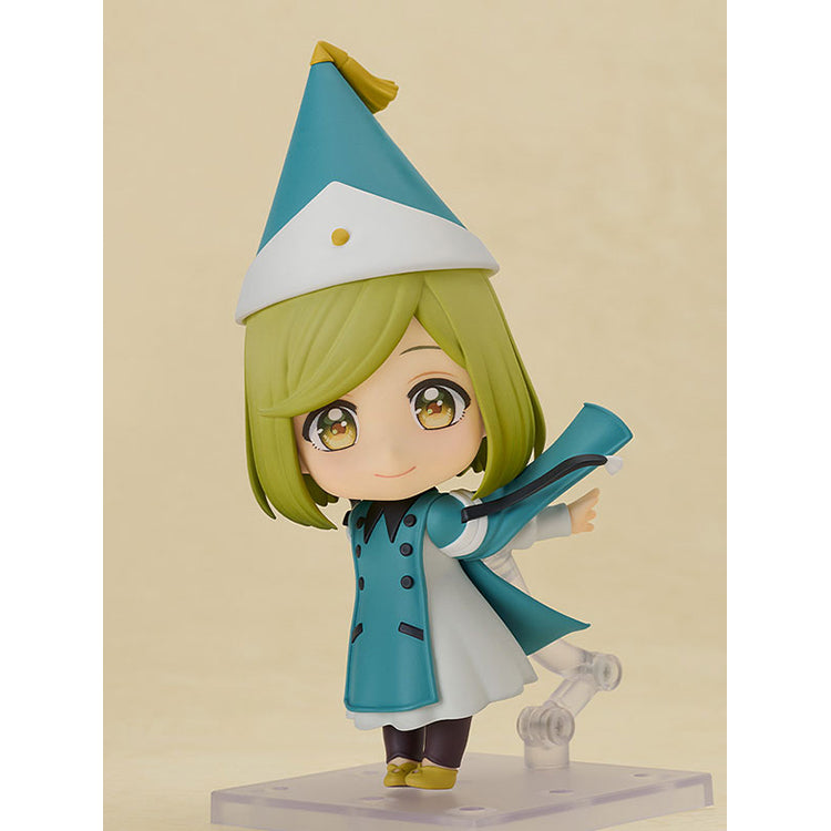Coco Nendoroid, Witch Hat Atelier, angled view with arm outstretched and cape sweeping out on a clear support arm